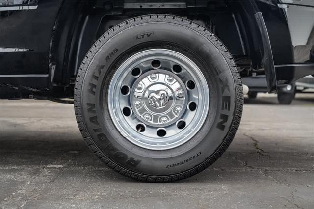 new 2025 Ram 3500 car, priced at $72,570
