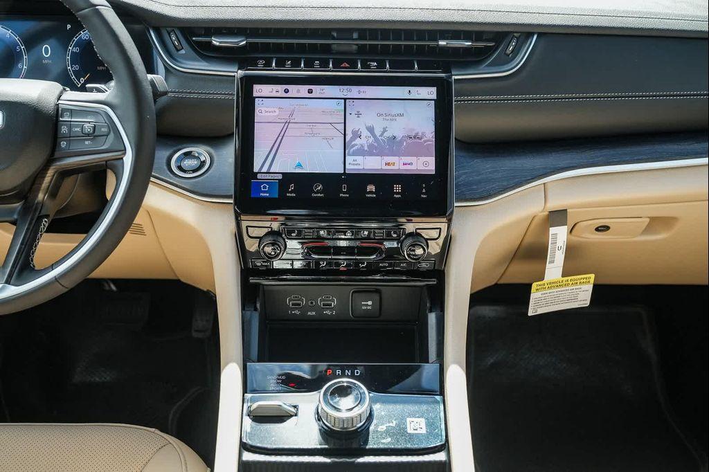 new 2025 Jeep Grand Cherokee car, priced at $49,085