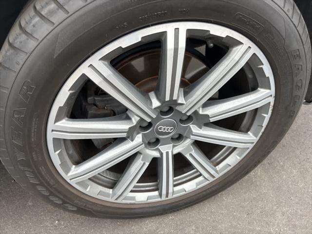used 2018 Audi Q7 car, priced at $18,731