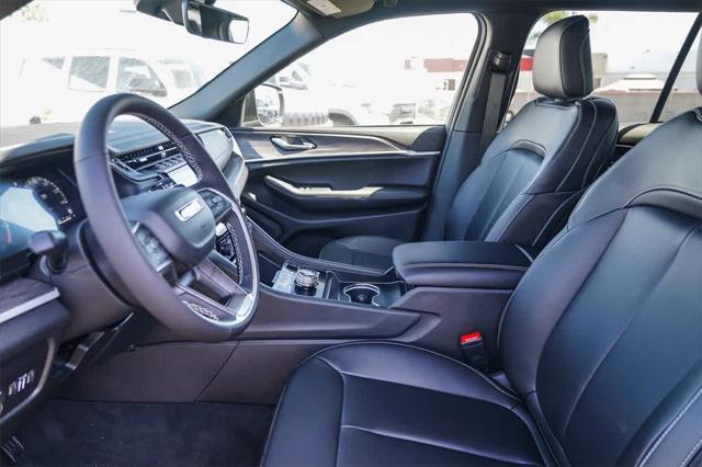 new 2025 Jeep Grand Cherokee car, priced at $38,314