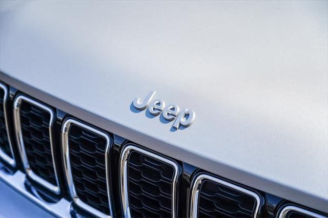 new 2025 Jeep Grand Cherokee car, priced at $38,314