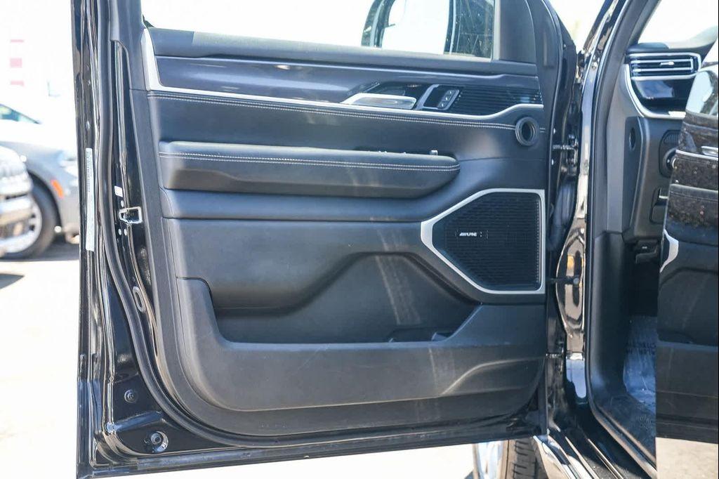 used 2022 Jeep Wagoneer car, priced at $42,972