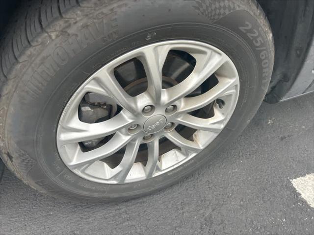 used 2019 Jeep Cherokee car, priced at $9,971