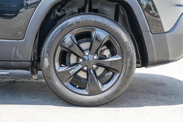 used 2016 Jeep Cherokee car, priced at $11,114
