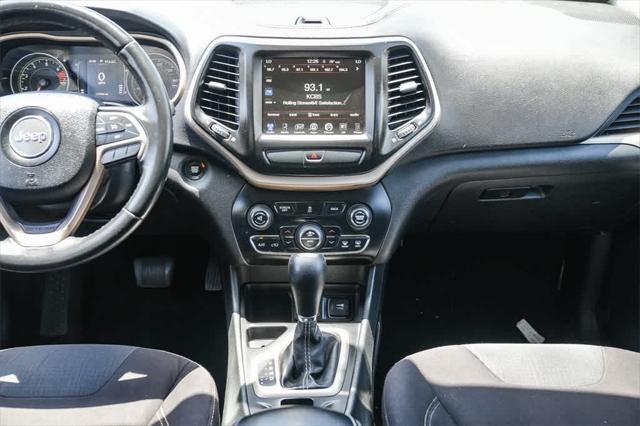 used 2016 Jeep Cherokee car, priced at $11,114