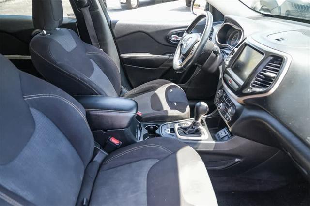 used 2016 Jeep Cherokee car, priced at $11,114