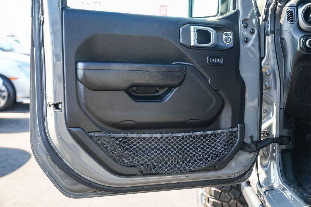used 2021 Jeep Gladiator car, priced at $32,790
