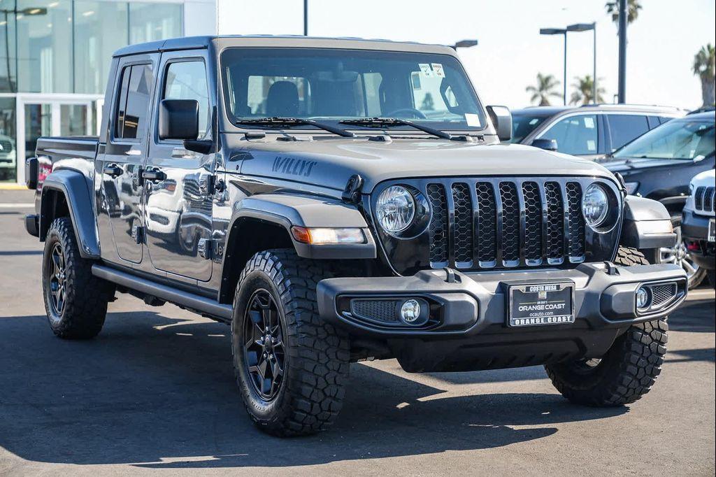 used 2021 Jeep Gladiator car, priced at $32,790