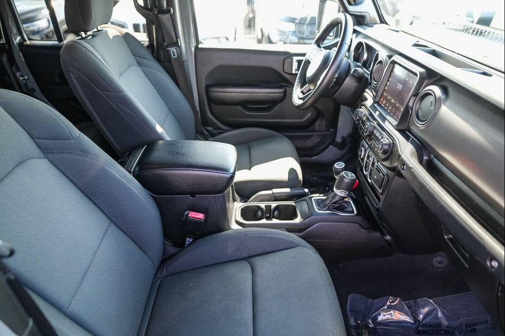 used 2021 Jeep Gladiator car, priced at $32,790