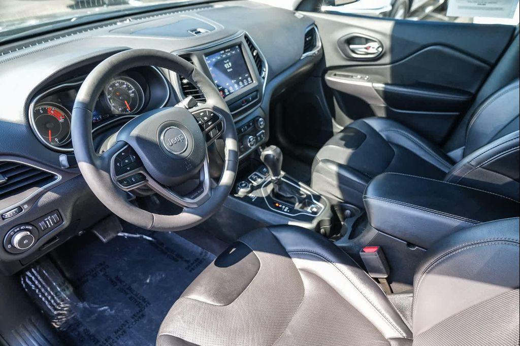 used 2022 Jeep Cherokee car, priced at $22,561