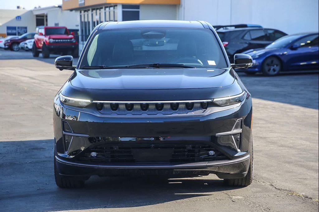 new 2025 Jeep Wagoneer S car, priced at $44,040