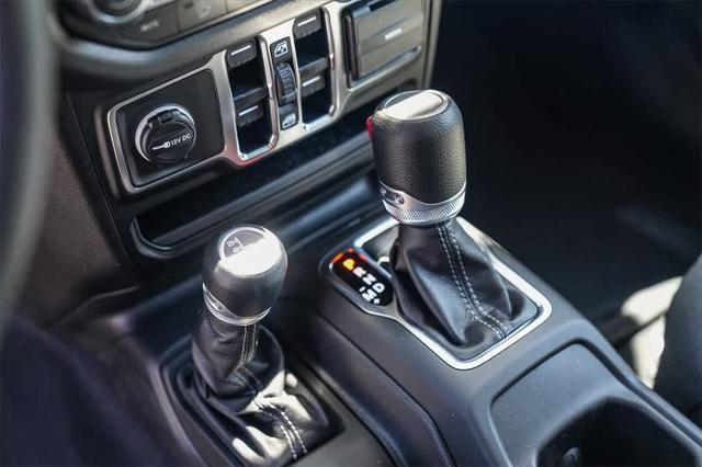 new 2025 Jeep Wrangler car, priced at $42,654