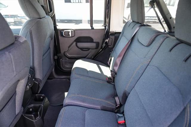 new 2025 Jeep Wrangler car, priced at $42,654