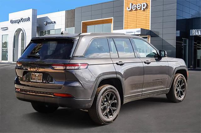 new 2024 Jeep Grand Cherokee car, priced at $44,679