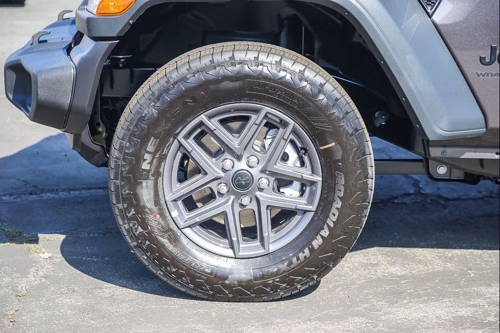 new 2025 Jeep Wrangler car, priced at $40,395