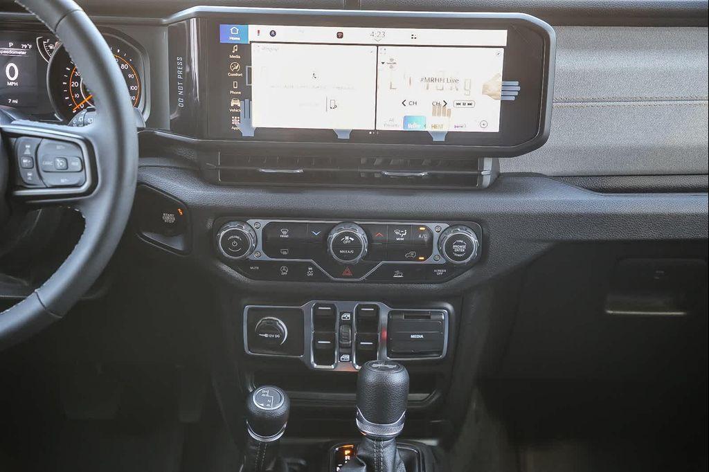 new 2025 Jeep Wrangler car, priced at $40,395