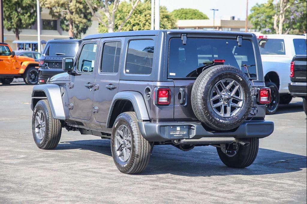 new 2025 Jeep Wrangler car, priced at $40,395