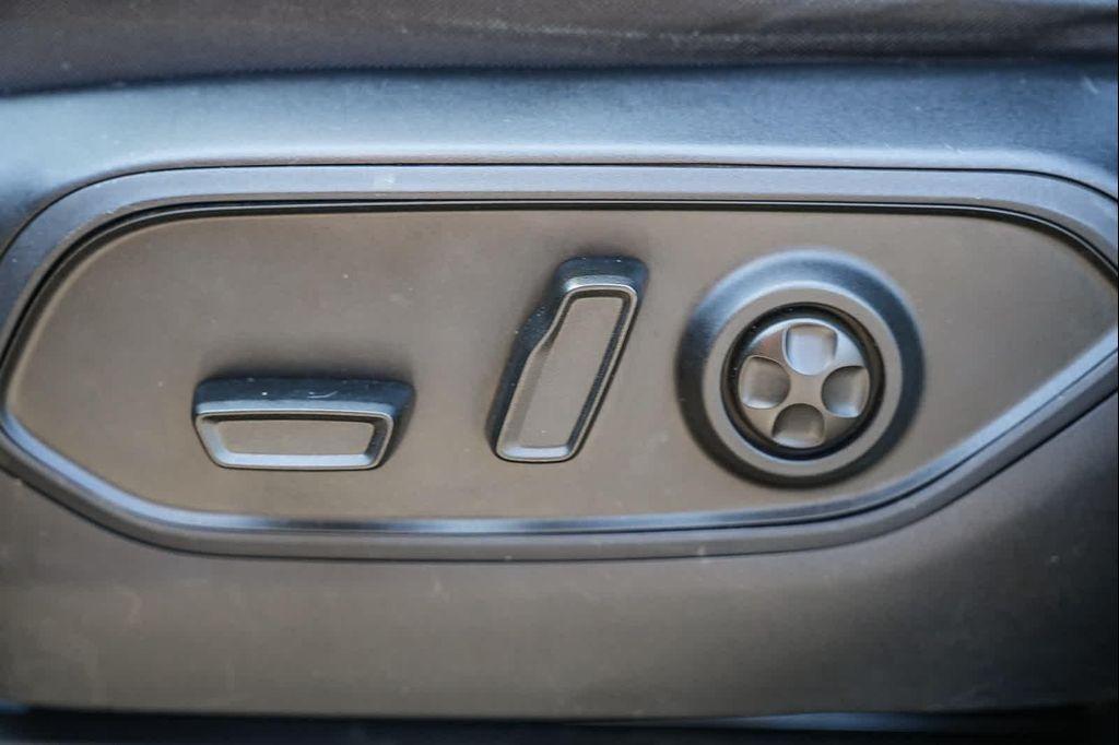 used 2022 Jeep Grand Cherokee car, priced at $31,423