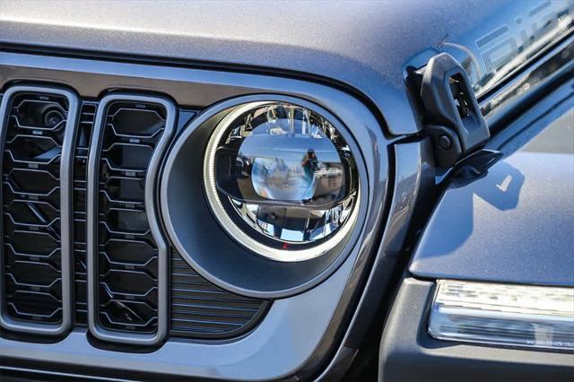 new 2025 Jeep Gladiator car, priced at $49,660