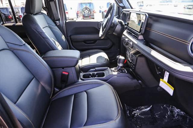 new 2025 Jeep Gladiator car, priced at $49,660