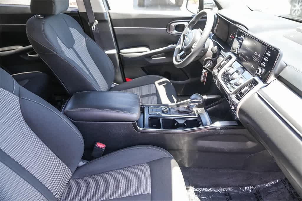 used 2023 Kia Sorento car, priced at $21,733
