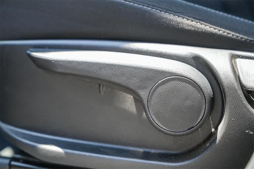 used 2023 Kia Sorento car, priced at $21,733