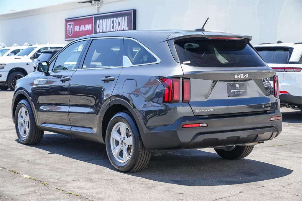 used 2023 Kia Sorento car, priced at $21,733