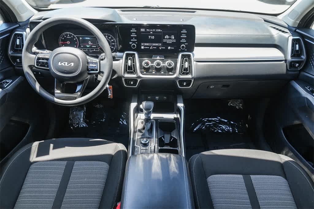 used 2023 Kia Sorento car, priced at $21,733