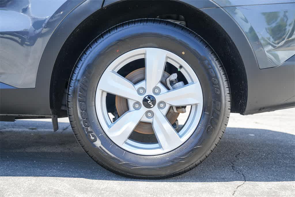 used 2023 Kia Sorento car, priced at $21,733