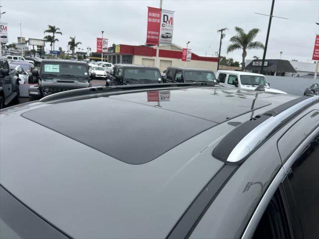 used 2023 Chrysler Pacifica car, priced at $39,972