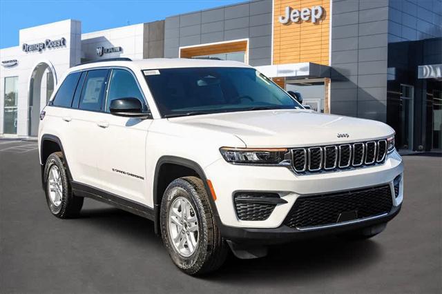 new 2024 Jeep Grand Cherokee car, priced at $34,242