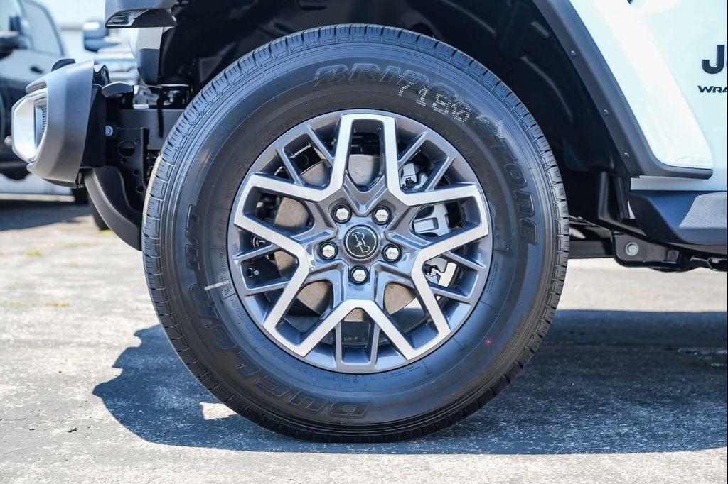 new 2025 Jeep Wrangler car, priced at $45,530