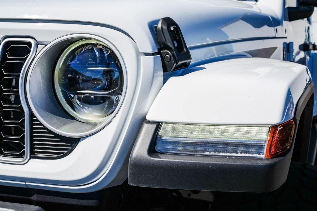 new 2025 Jeep Wrangler car, priced at $55,855