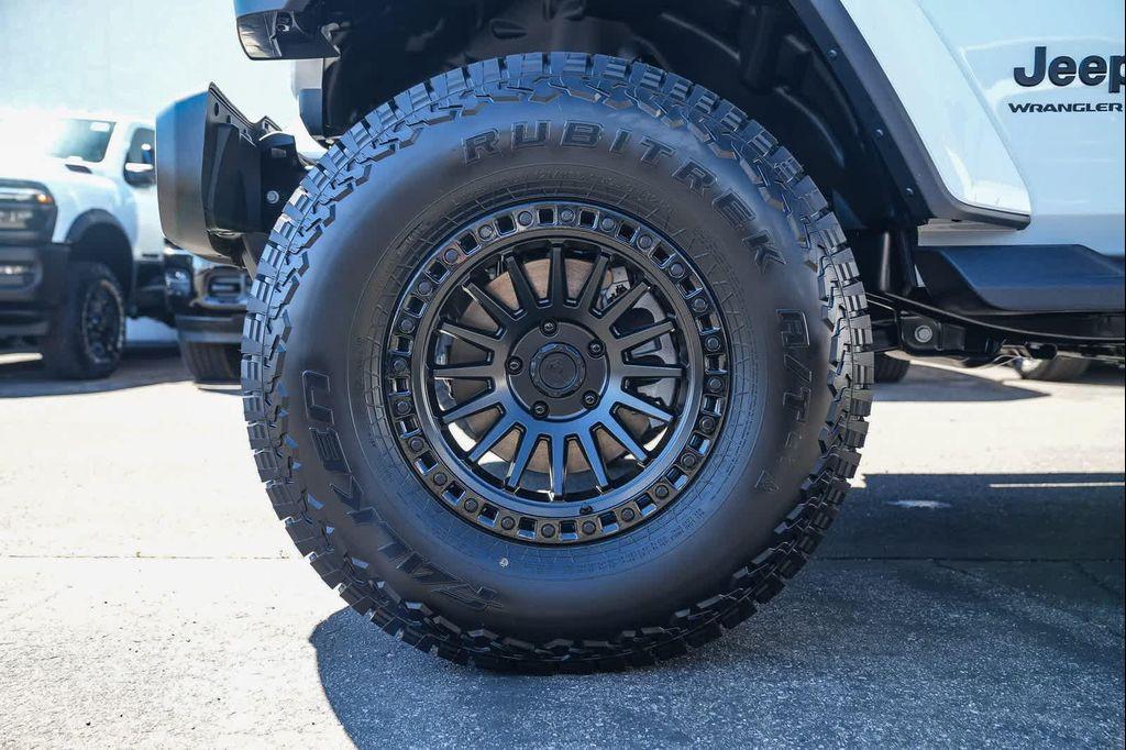 new 2025 Jeep Wrangler car, priced at $55,855