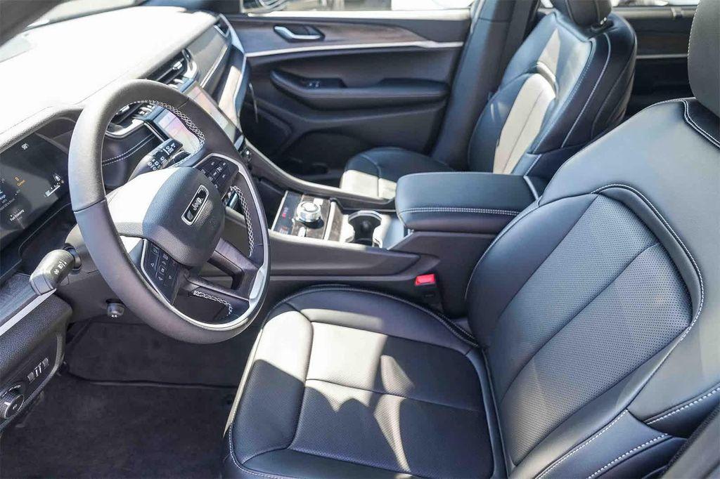 new 2025 Jeep Grand Cherokee L car, priced at $48,415