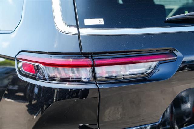 new 2025 Jeep Grand Cherokee L car, priced at $45,272