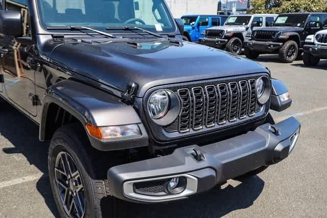 new 2024 Jeep Gladiator car, priced at $35,572