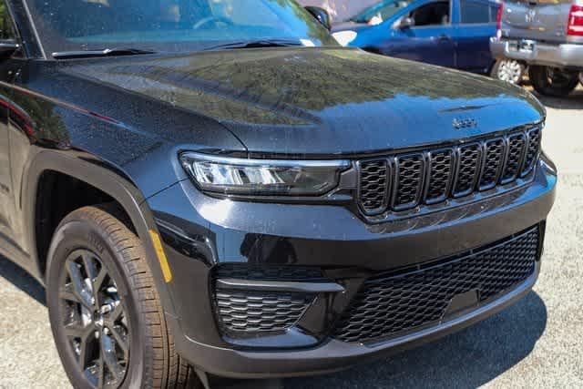 new 2024 Jeep Grand Cherokee car, priced at $41,179