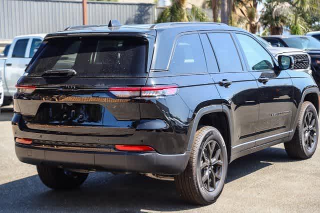 new 2024 Jeep Grand Cherokee car, priced at $41,179