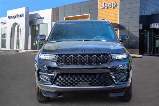 new 2024 Jeep Grand Cherokee car, priced at $39,679