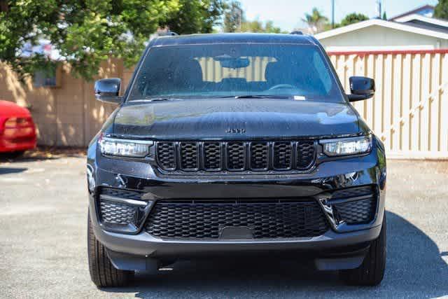 new 2024 Jeep Grand Cherokee car, priced at $41,179