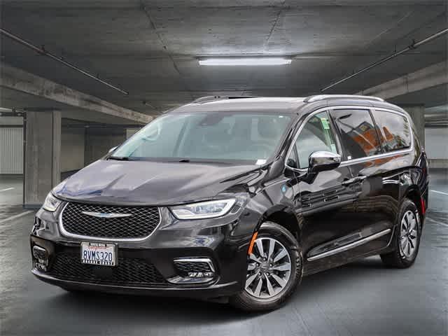 used 2021 Chrysler Pacifica Hybrid car, priced at $33,498