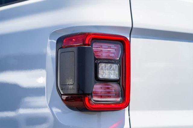 new 2025 Jeep Gladiator car, priced at $49,065