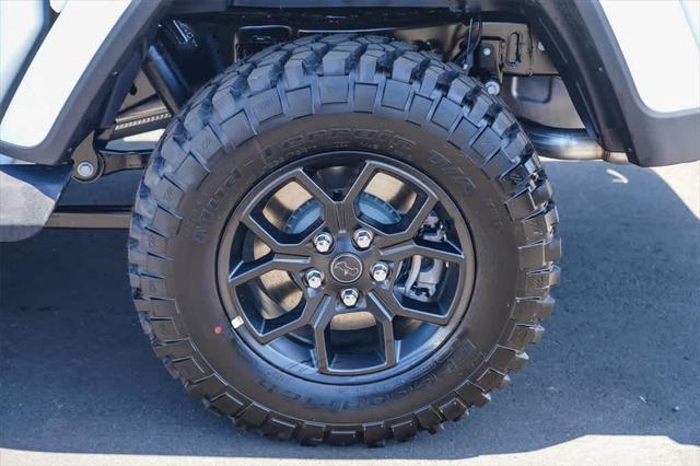 new 2025 Jeep Gladiator car, priced at $49,065