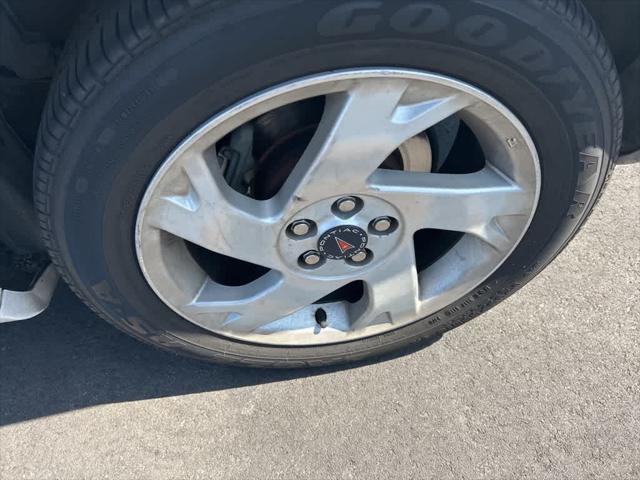 used 2004 Pontiac Vibe car, priced at $6,991