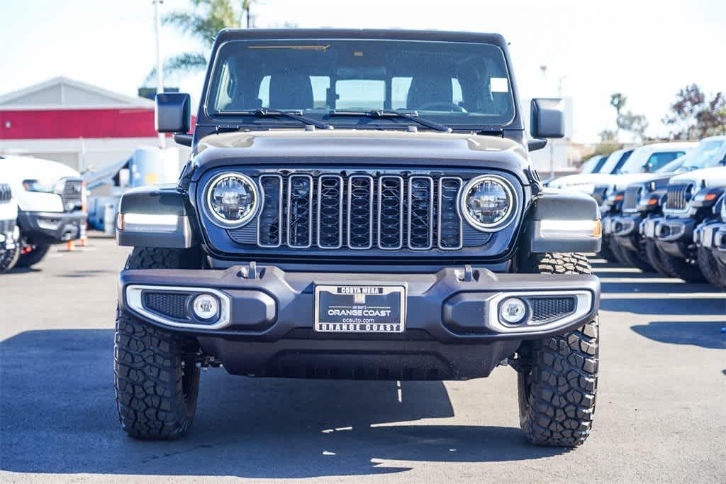 new 2025 Jeep Gladiator car, priced at $45,095