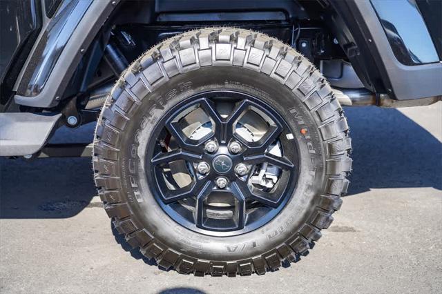 new 2025 Jeep Gladiator car, priced at $49,660