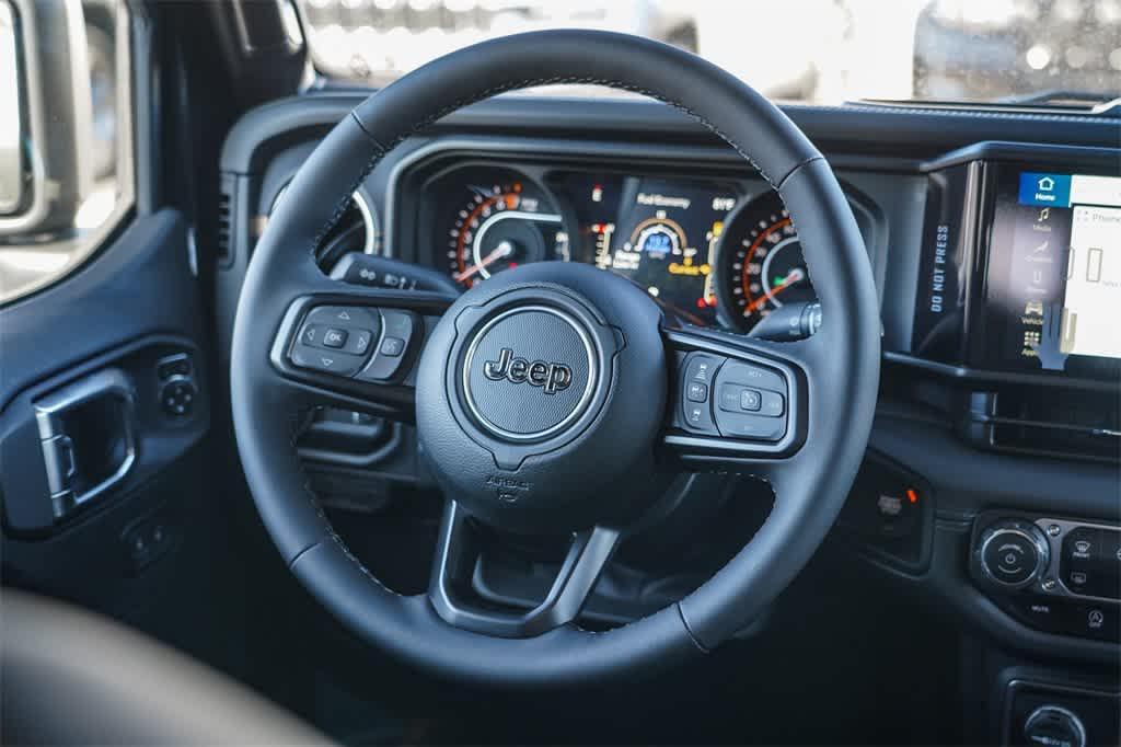 new 2025 Jeep Gladiator car, priced at $45,095