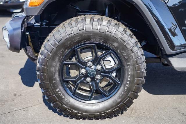 new 2025 Jeep Gladiator car, priced at $49,660