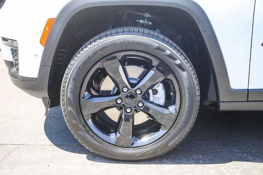 new 2025 Jeep Grand Cherokee L car, priced at $48,415